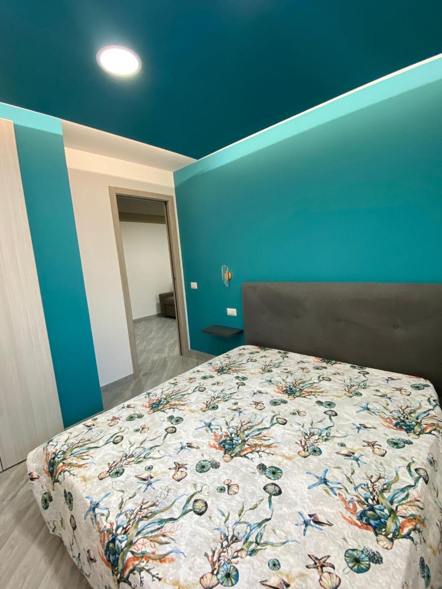 Suite Guesthouse A Pochi Passi Dal Mare ซัสซารี ภายนอก รูปภาพ