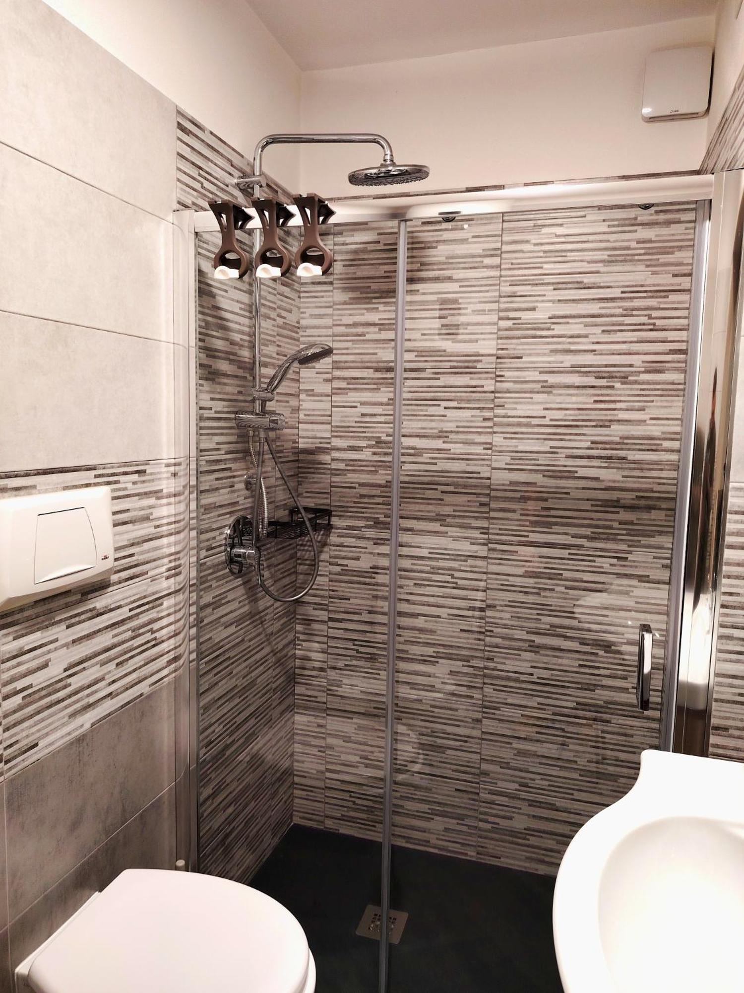 Suite Guesthouse A Pochi Passi Dal Mare ซัสซารี ภายนอก รูปภาพ