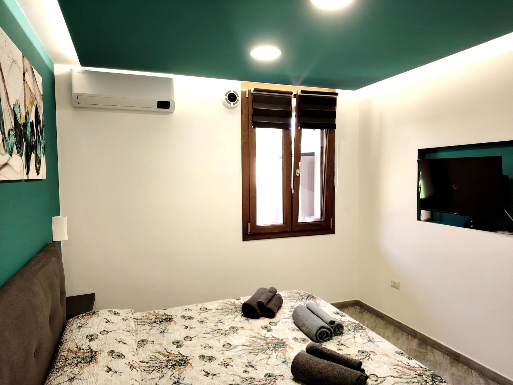 Suite Guesthouse A Pochi Passi Dal Mare ซัสซารี ภายนอก รูปภาพ