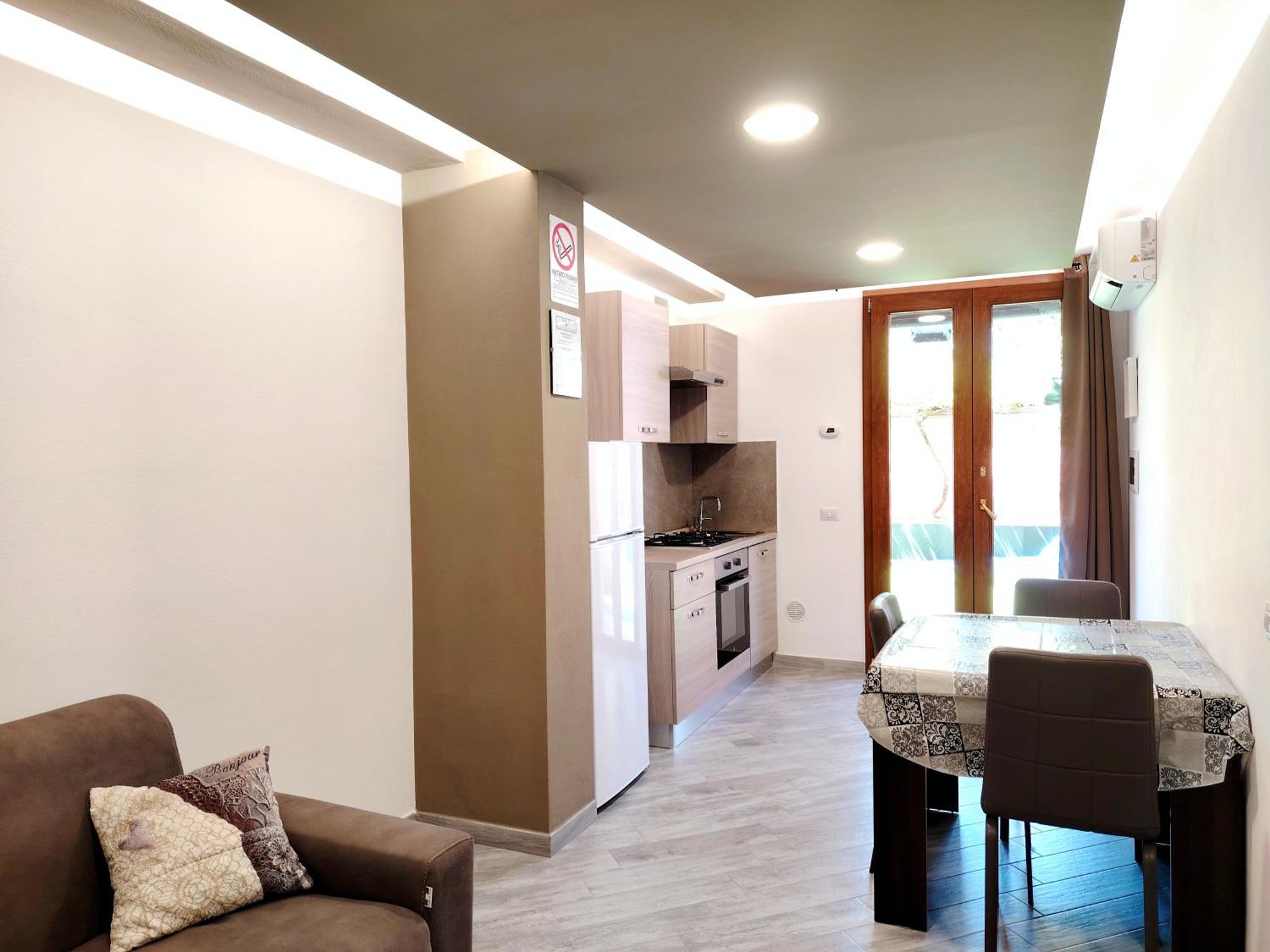 Suite Guesthouse A Pochi Passi Dal Mare ซัสซารี ภายนอก รูปภาพ